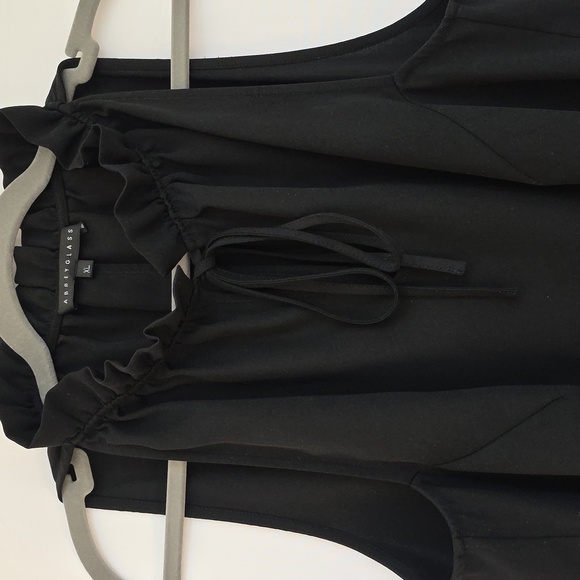 Abbey Glass Black Top. Size XL - Picture 5 of 12